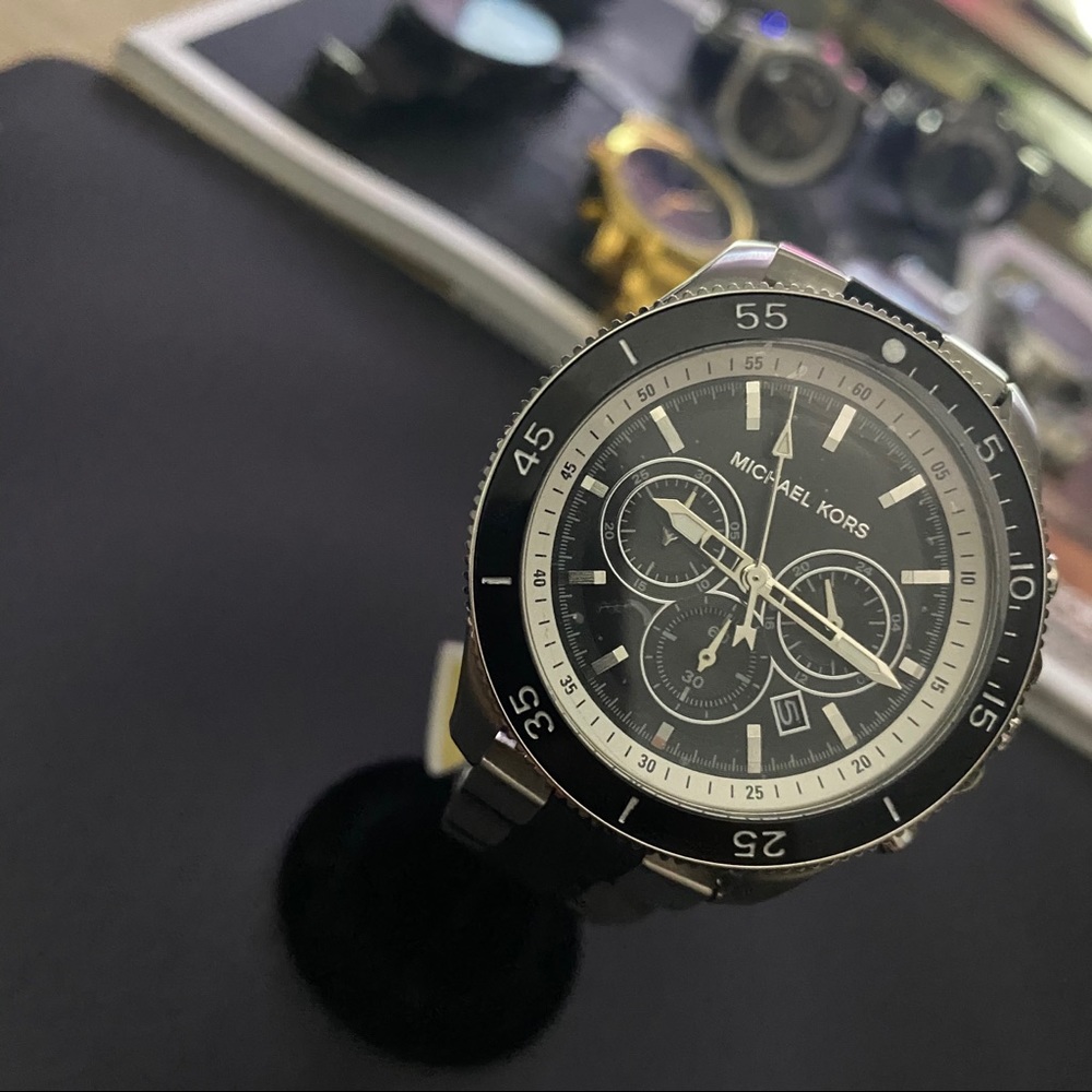 Michael kors watch silver and black - Picture 6 of 6